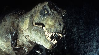 Con 42 metros desde el hocico hasta la cola y más de siete toneladas de peso, el Tiranosaurio Rex fue uno de los carnívoros más grandes de todos los tiempos. Y no fue el único: algunos de sus primos menos conocidos podían tener casi el mismo tamaño pero ¿cómo (y cuándo) llegaron a ser tan grandes? (Especial) 