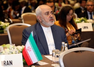 El ministro iraní de Exteriores, Mohamad Yavad Zarif, aseguró este viernes que hay 'serios indicios del papel de Israel' en el asesinato del prominente científico nuclear Mohsen Fajrizadeh, un ataque que calificó de 'terrorismo de Estado'.
(ARCHIVO)