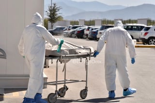 En 12 horas fallecieron 6 pacientes COVID en el Hospital General de Torreón, donde se encuentran encamadas 65 personas de ambos sexos y hay 13 reportados como graves. (EL SIGLO DE TORREÓN)
