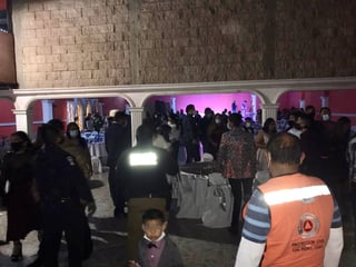 La celebración se realizó en el poblado Luchana de San Pedro, contaba con música en vivo y los asistentes fueron dispersados. (CORTESÍA)