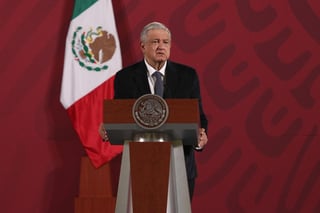  Por segundo día consecutivo, el presidente Andrés Manuel López Obrador acusó que, en sexenios anteriores, el presupuesto se repartía el presupuesto como 'botín', y el cual, aseguró, estaba destinado a mantener a la clase política, a los traficantes de influencia y se 'maiceaba' (sobornaba) con el dinero público. (ARCHIVO)
