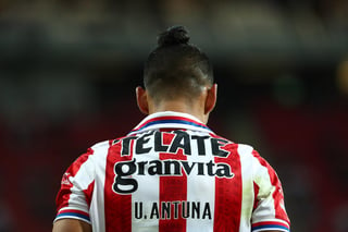 El volante ofensivo de las Chivas de Guadalajara Uriel Antuna aseguró este martes que su equipo debe imponer su juego ante el León en los partidos de semifinales del torneo Apertura 2020. (ESPECIAL)