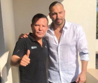 Luego de que el exboxeador Julio César Chávez informara que el actor Rafael Amaya permaneció en rehabilitación en una de sus clínicas en Culiacán, Sinaloa, el actor reapareció enviando un 'saludo especial'. (Especial) 