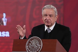 López Obrador señaló que Romo seguirá apoyando a su administración como enlace con la iniciativa privada y agregó que tras su salida, ya no habrá Oficina de la Presidencia.