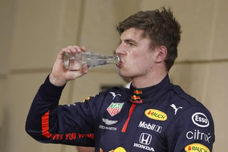  Max Verstappen (Red Bull) dominó el último entrenamiento libre para el Gran Premio de Sakhir, el penúltimo del Mundial de Fórmula Uno y de nuevo en Baréin. (ARCHIVO)