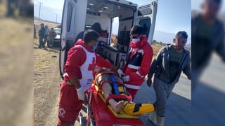 Un octogenario sin vida y dos personas lesionadas, fue el saldo de una volcadura que se registró durante la tarde del pasado viernes en la zona rural del municipio de Lerdo. (EL SIGLO DE TORREÓN)