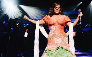La familia de Jenni Rivera pidió este martes frenar los rumores de que la cantante mexicana sigue viva, en la víspera de que se cumplan ocho años de su muerte, y anunció el lanzamiento de canciones póstumas de la artista. (ESPECIAL)  