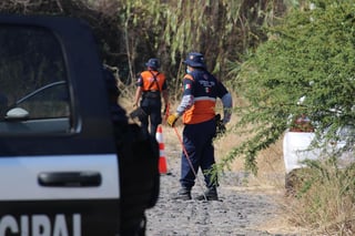Colectivos de familiares de desaparecidos informaron el hallazgo de 35 bolsas con restos humanos en 14 fosas clandestinas localizadas en la última semana en las faldas del 'Cerro del Toro', de la comunidad Río Blanco en el municipio de Acámbaro. (ARCHIVO)