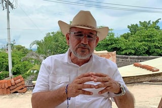  El Partido Encuentro Social (PES) presentó a Hipólito Mora como nuevo integrante de la institución política en Michoacán. (ARCHIVO)