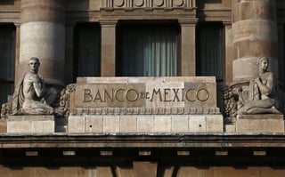 El IMEF reconoce la necesidad de apoyar a las familias y a las actividades productivas legítimas que reciben los recursos en México. No obstante, coincide con el Banco de México en que las reformas propuestas por la Iniciativa colocarían al banco central ante una situación de riesgo.
(ARCHIVO)