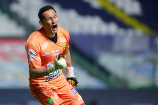 Rodolfo Cota dice disfrutar aún más el campeonato de Liga MX luego de las críticas que sufrió en el duelo de semifinales ante Chivas. (JAM MEDIA)