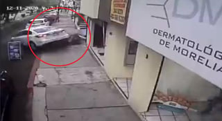 Los sospechosos interceptaron al conductor  en su vehículo al salir de una sucursal bancaria (CAPTURA)  