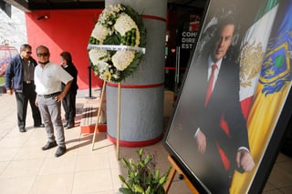 El cuerpo del exgobernador priista de Jalisco, Aristóteles Sandoval, fue trasladado del aeropuerto de Puerto Vallarta a Guadalajara. (EFE)