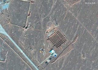 Vista aérea de la construcción en la instalación subterránea nuclear de Fordo en Irán.