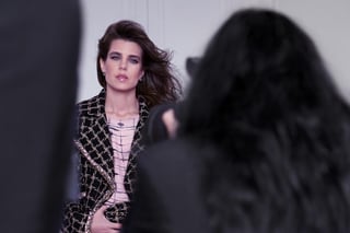 Carlota Casiraghi, hija de la princesa Carolina de Mónaco, será la nueva embajadora de Chanel y rostro de la campaña primavera-verano 2021 de la firma, según anunció este lunes la empresa. (ARCHIVO)   