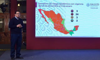 El Gobierno de México hará un seguimiento 'puntual' de la nueva cepa del coronavirus SARS-CoV-2 y afirmó que ya se tiene información sobre esta nueva variante que se detectó en Reino Unido y la cual, se presume, es más contagiosa que la que actualmente circula en el mundo. (ARCHIVO)