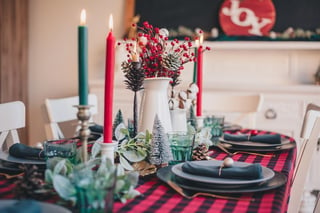 NUEVA CELEBRACIÓN. Dado que esta Navidad habrá en casa un menor número de
invitados, es necesario realizar ajustes en lo que a la cena se refiere. (ESPECIAL)
