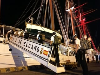 El buque escuela de la Armada española Juan Sebastián Elcano atracó este jueves en el occidental puerto mexicano de Manzanillo (estado de Colima), como parte de la travesía de conmemoración del quinto centenario de la primera circunnavegación de la Tierra por Fernando de Magallanes y Juan Sebastián Elcano, en el siglo XVI. (ARCHIVO)