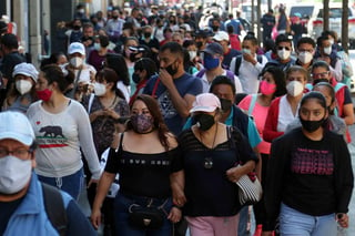 Al día de hoy, se contabilizan en Coahuila 49,600 casos, incluidos 3,977 decesos.(ARCHIVO)