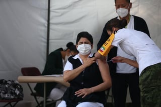 La Ciudad de México adelantó la aplicación del segundo lote de vacunas de Pfizer contra COVID-19. (ARCHIVO)