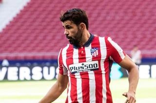 Atlético Madrid y el delantero Diego Costa llegaron a un acuerdo mutuo para rescindir el contrato del jugador, anunció el club el martes. (ARCHIVO)