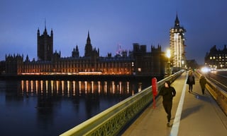 Tras nueve meses de arduas negociaciones, las dos cámaras legislativas británicas tramitarán mañana por un procedimiento de urgencia la ley. (EL SIGLO DE TORREÓN) 