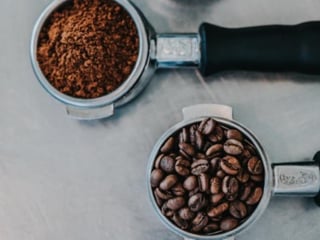 El café soluble es una bebida consumida por muchas personas alrededor del mundo, es una alternativa sencilla que en menos de cinco minutos está hecha. (Especial) 