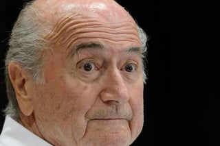 Joseph Blatter, expresidente de la FIFA fue hospitalizado. (ARCHIVO)