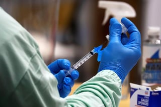 Marcelo Ebrard, anunció este viernes que la fase 3 de la vacuna alemana, CureVac, fue aprobada por la Comisión Federal para la Protección contra Riesgos Sanitarios (Cofepris). (ARCHIVO)
