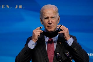 Biden opinó que estaría bien para mantener lo más parecido a la tradición en Estados Unidos el que asista el vicepresidente. (AP)