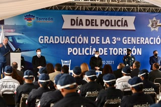 La ceremonia inició ayer en punto de las 9 a.m. y estuvo encabezada por el alcalde Jorge Zermeño y el gobernador Miguel Riquelme. (ÉRICK SOTOMAYOR)