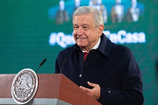 El presidente Andrés Manuel López Obrador se encuentra en una disputa con el Instituto Nacional Electoral (INE) para defender la transmisión de sus conferencias mañaneras durante el proceso electoral de 2021, sin embargo, el propio mandatario se pronunció a favor de esta medida en mayo de 2019. (EFE)