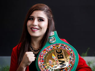 La mexicana Yamileth Mercado, campeona supergallo del Consejo Mundial de Boxeo (CMB), anunció este martes que está lista para su primera defensa, en febrero, ante una oponente aún por confirmar. (ESPECIAL) 