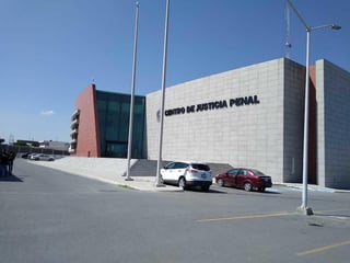 Fue el día de ayer a las 12:30 del día que se llevó a cabo la audiencia intermedia en la sala ocho del Centro de Justicia Penal en Saltillo.(ARCHIVO)