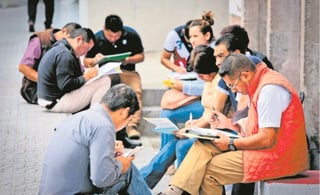 Datos y cifras del Instituto Mexicano del Seguro Social (IMSS), durante el mes de diciembre del año pasado, confirman que se perdieron 2 mil 999 puestos de trabajo registrados en Yucatán, una reducción de 0.82 por ciento respecto al mes de noviembre. Del total de estos despidos, mil 557 eran de carácter permanente. (ESPECIAL)