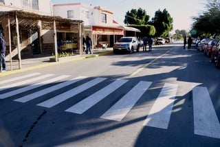El evento de la entrega de las obras de pavimentación se realizó ayer por la mañana en calles de la colonia Nuevo Torreón. (JESÚS GALINDO)
