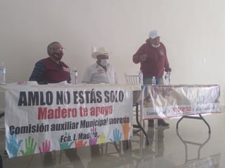 Los integrantes del Comité Auxiliar de Morena convocaron a una rueda de prensa para rechazar las aspiraciones del alcalde de reelegirse. (EL SIGLO DE TORREÓN) 