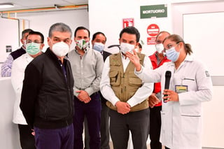 Respecto a Coahuila, el director general del IMSS señaló que ayer entró en operaciones la Unidad Médica Temporal de Saltillo y hoy inició el módulo instalado en Monclova, lo cual permite sumar 76 camas para pacientes con COVID-19.
(ARCHIVO)