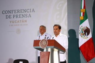 Los gobiernos de los estados no podrán adquirir vacunas contra el COVID-19, como habían solicitado al gobierno federal, informó el gobernador de Yucatán, Mauricio Vila Dosal. (ARCHIVO)