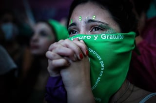 La ley del aborto entra en vigor el domingo en Argentina bajo la atenta mirada del movimientos feminista y de las autoridades, quienes se comprometen a garantizar su aplicación integral ante el rechazo que ha generado entre sectores conservadores. (ARCHIVO)