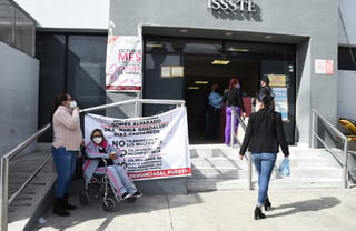 Un grupo de trabajadores ha protestado recientemente en el Hospital General del ISSSTE.