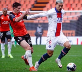 El Lille cumplió ante el Dijon (1-0) y beneficiado por el tropiezo del París Saint Germain en Lorient (3-2), se erigió en líder en solitario de la Ligue 1 de Francia que este fin de semana completó la vigésima segunda jornada. (Especial)