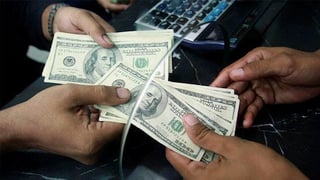 Las remesas que envían los mexicanos, sobre todo desde Estados Unidos, sumaron 40 mil 607 millones de dólares en  2020. (ARCHIVO)