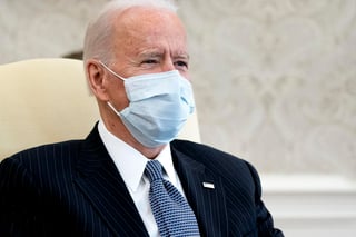 Mientras el presidente Joe Biden presiona al Congreso para que apruebe su plan de ayuda económica contra el impacto del coronavirus, su equipo se centra cada vez más en vender el plan directamente a los votantes. (ARCHIVO) 

