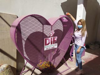 El sistema DIF Madero inició la colecta de taparroscas para combatir el cáncer infantil, por lo que invita a la comunidad a sumarse a este proyecto llevando sus tapas a la urna en forma de corazón que se tiene a las afueras de la institución. (MARY VÁZQUEZ)