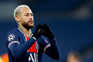 El brasileño Neymar, el futbolista más caro de la historia del fútbol, cumple este viernes 29 años y su club, el París-Saint Germain (PSG), mandó un mensaje incitando a todos los hinchas a felicitar al camisa 10 del equipo parisino. (ARCHIVO)
