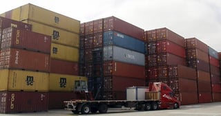 De enero a diciembre de 2020, las importaciones y exportaciones entre China y Estados Unidos alcanzaron los 560 mil millones de dólares. (ARCHIVO)