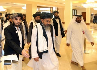 Fotografía de septiembre del 2020 de la delegación talibán para la paz en Doha. (ARCHIVO) 
