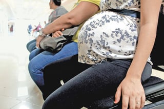 En mayo de 2018, Martha Álvarez supo que estaba embarazada. Cinco meses después sintió un ligero dolor en su seno derecho y, al tocarlo, detectó una bolita; le confirmaron cáncer de mama y el pronóstico era poco favorable para que su embarazo llegara a término. (ARCHIVO)