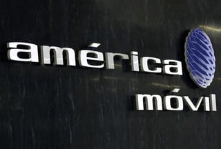 América Móvil dio a conocer que sus accionistas aprobaron incrementar el fondo para la recompra de acciones propias. (AGENCIAS) 